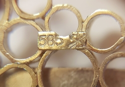 Brosche, Goldstempel und Meisterpunze